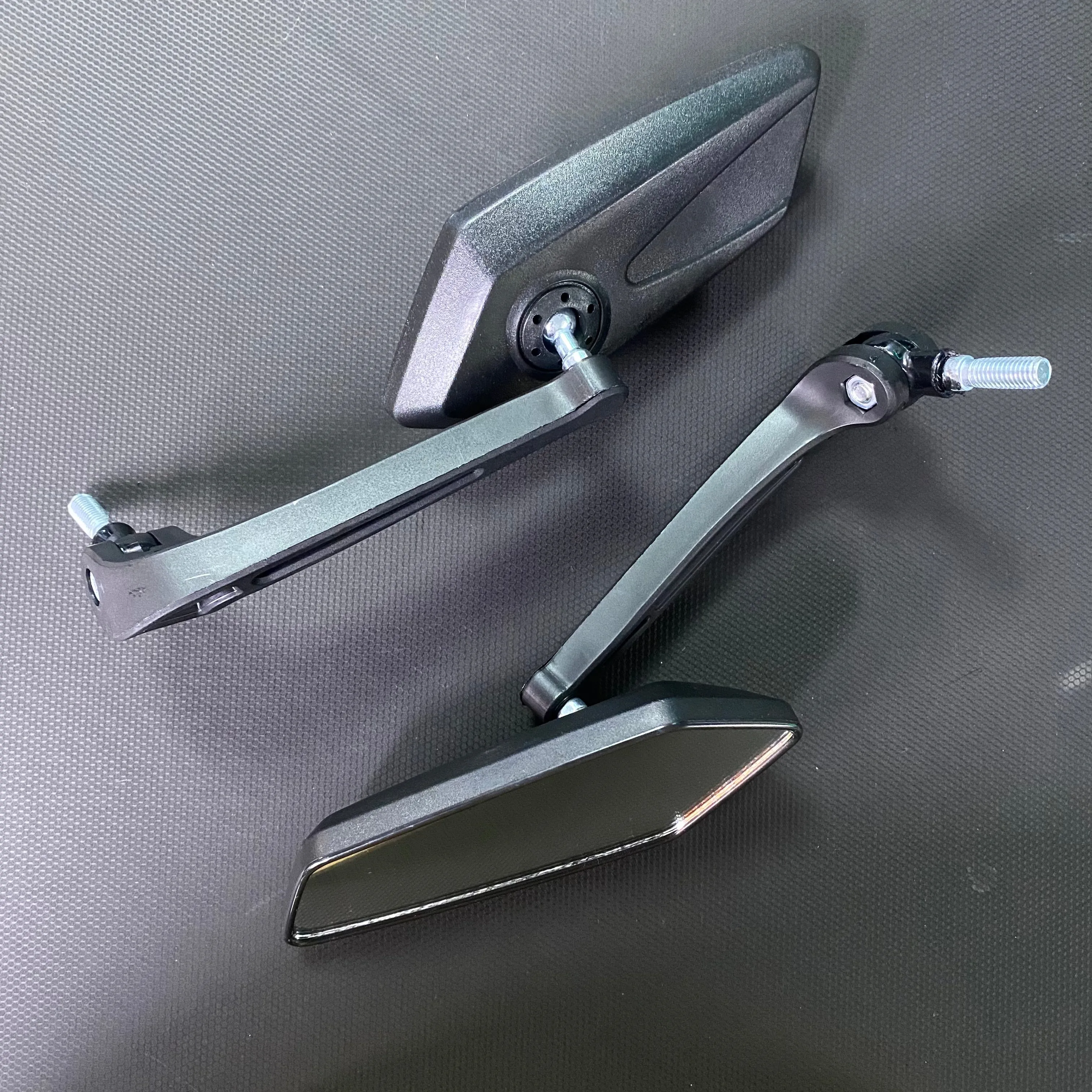 Rearview Retrovisors for Bikes and Motorcycles