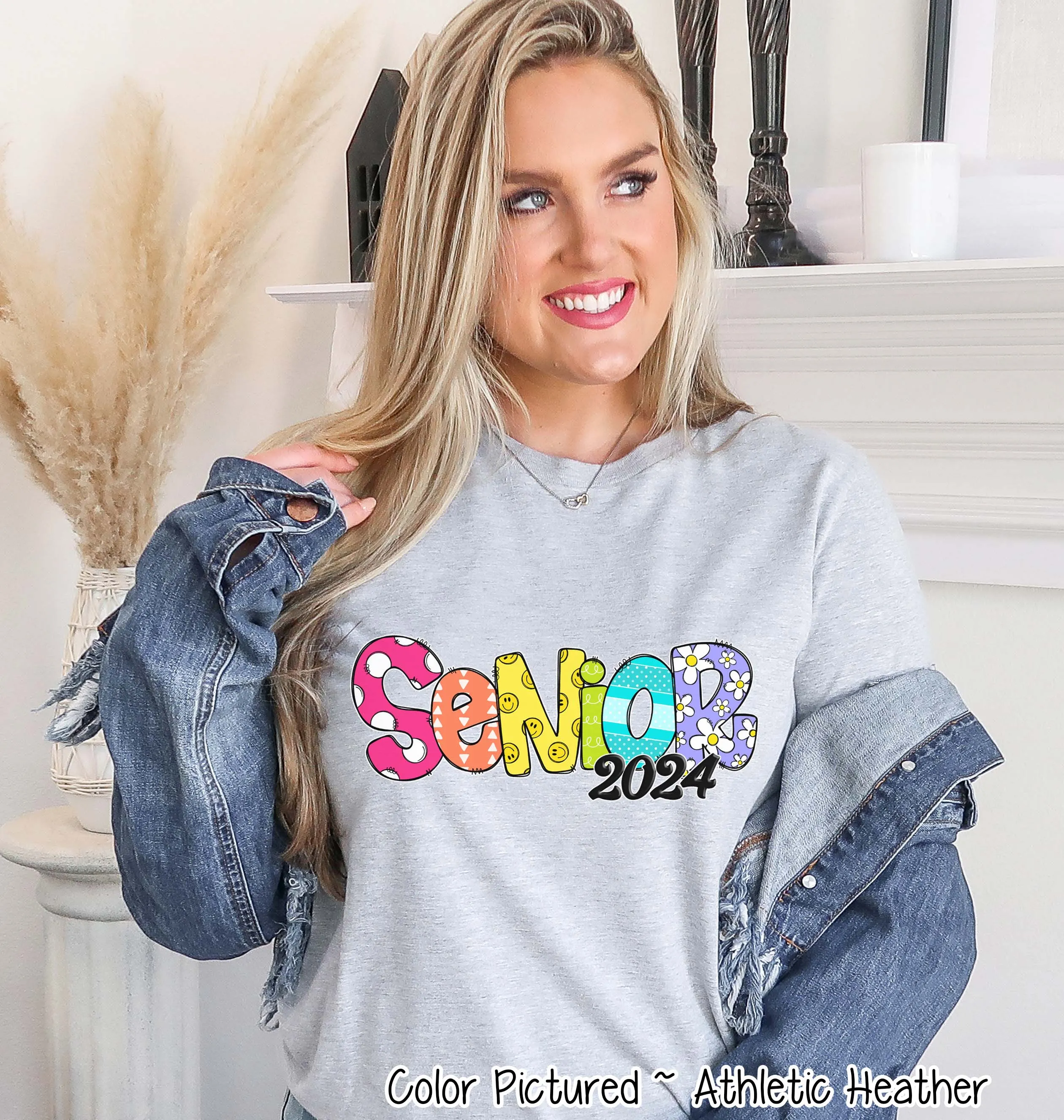 Senior 2024 Retro Doodle Class of 2024 Tee