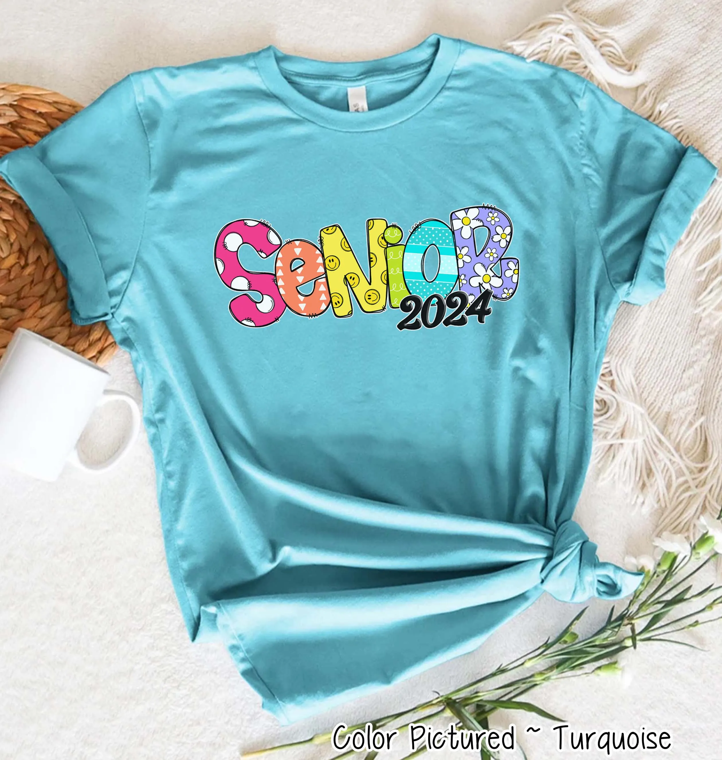 Senior 2024 Retro Doodle Class of 2024 Tee