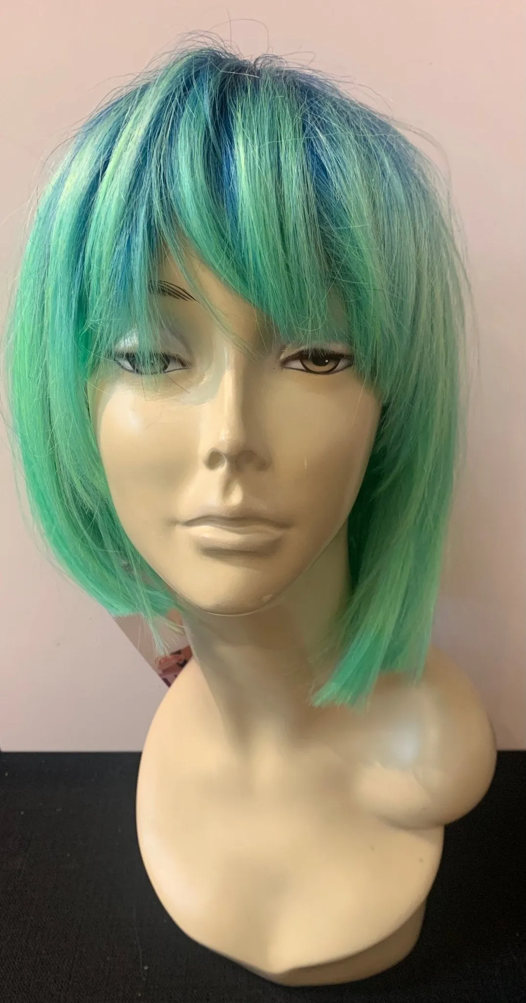 Short Bob Wig with Bangs - Mint