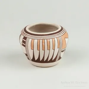 Small Hopi Jar by Marianne Navasie