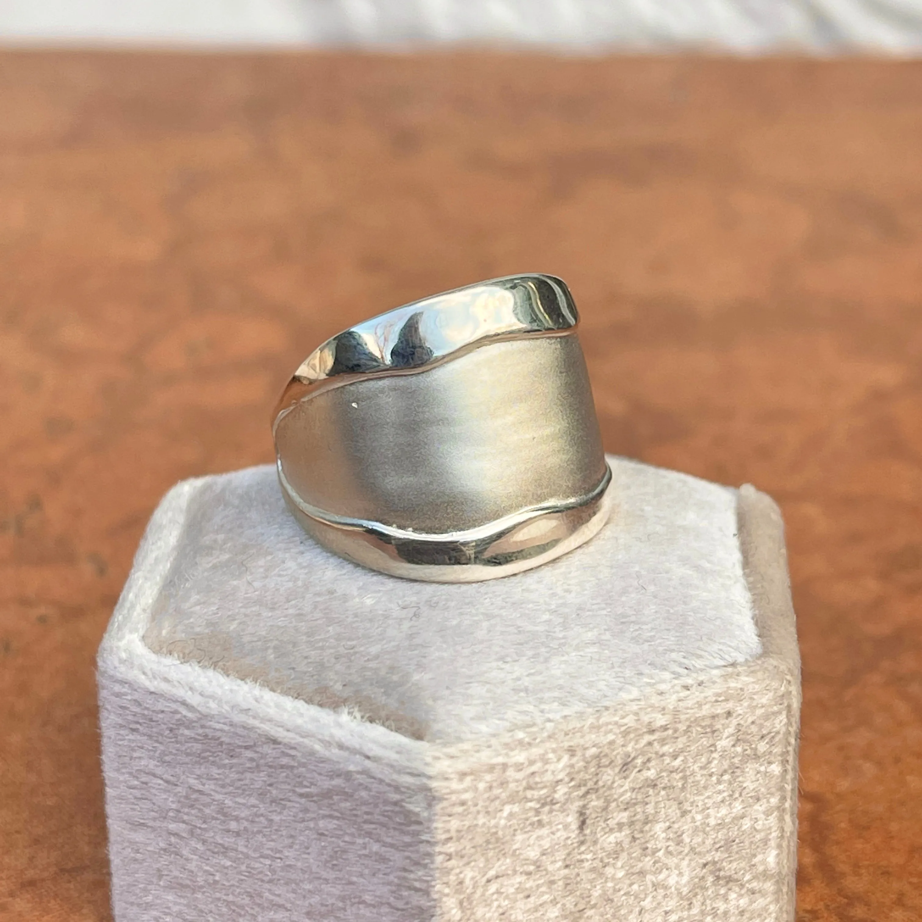 Sterling Silver Artistic Shiny   Matte Design Cigar Band Ring