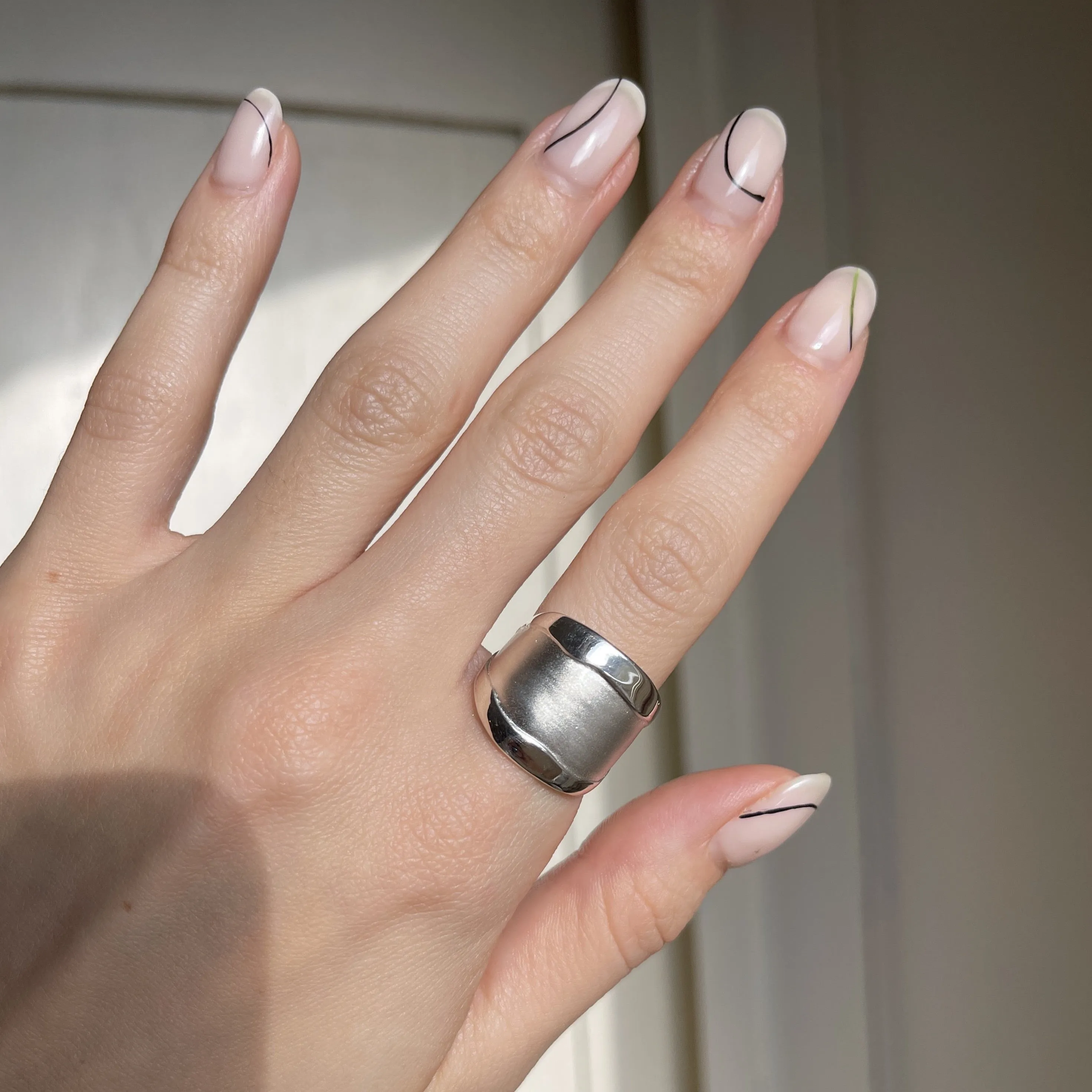 Sterling Silver Artistic Shiny   Matte Design Cigar Band Ring