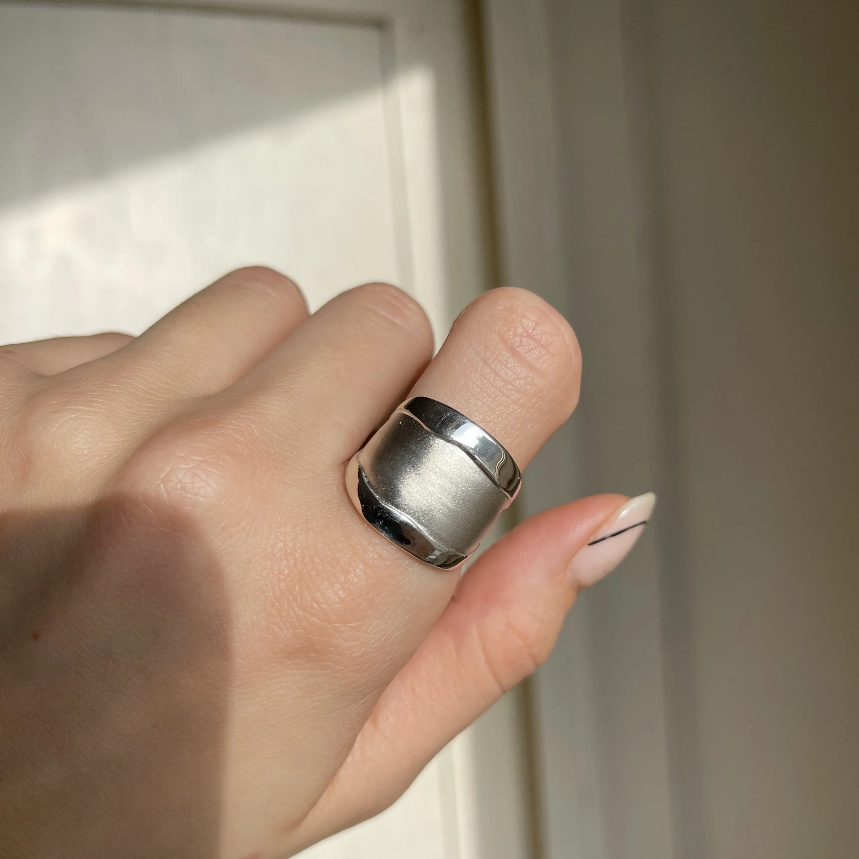 Sterling Silver Artistic Shiny   Matte Design Cigar Band Ring