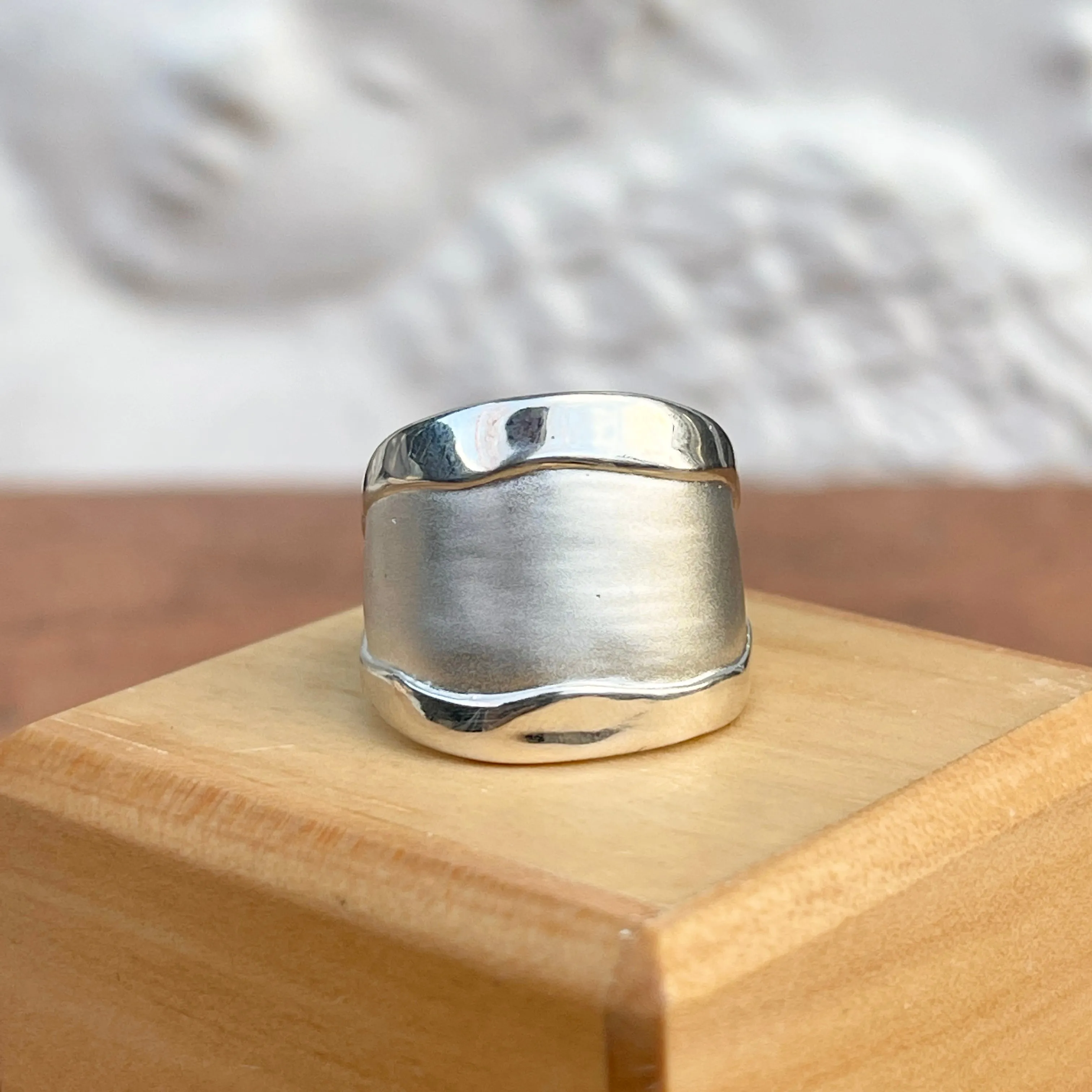 Sterling Silver Artistic Shiny   Matte Design Cigar Band Ring