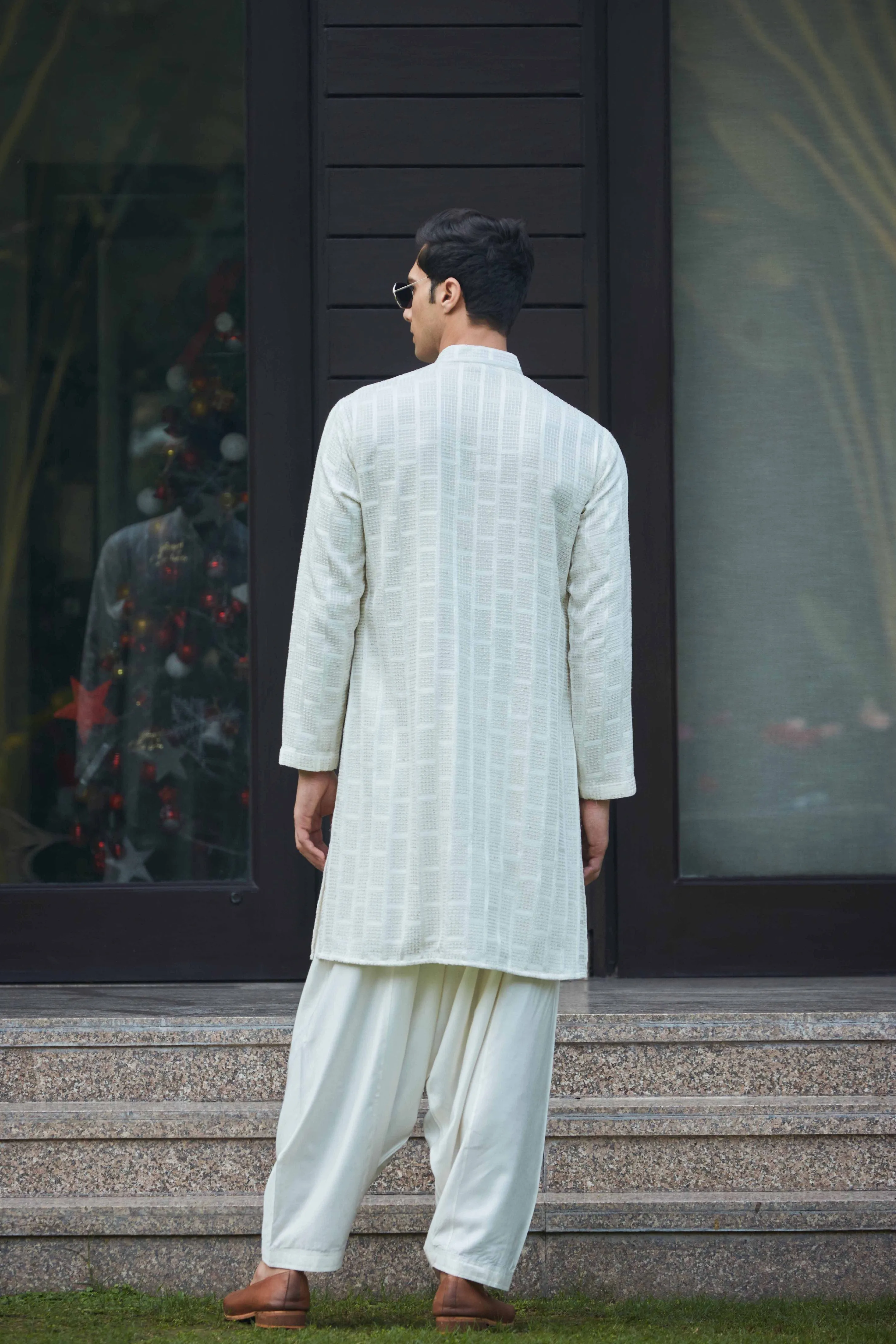 Tarusa - Off White Chikankari Kurta Set