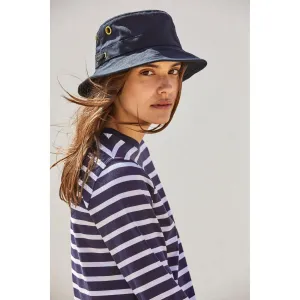 THE ICONIC T1 BUCKET HAT