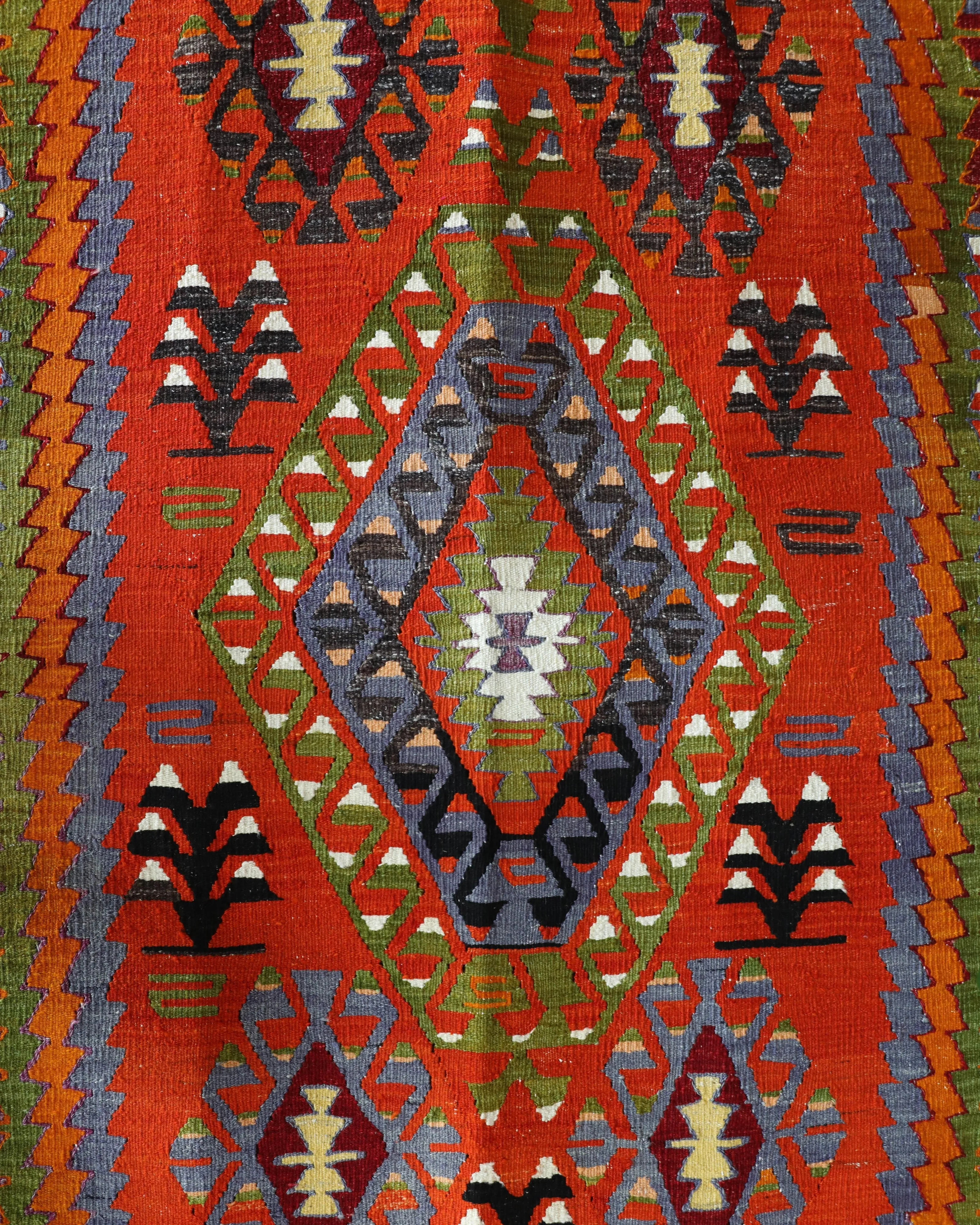 Vintage Denizli Cal Kilim Rug 5'4"x8'10"