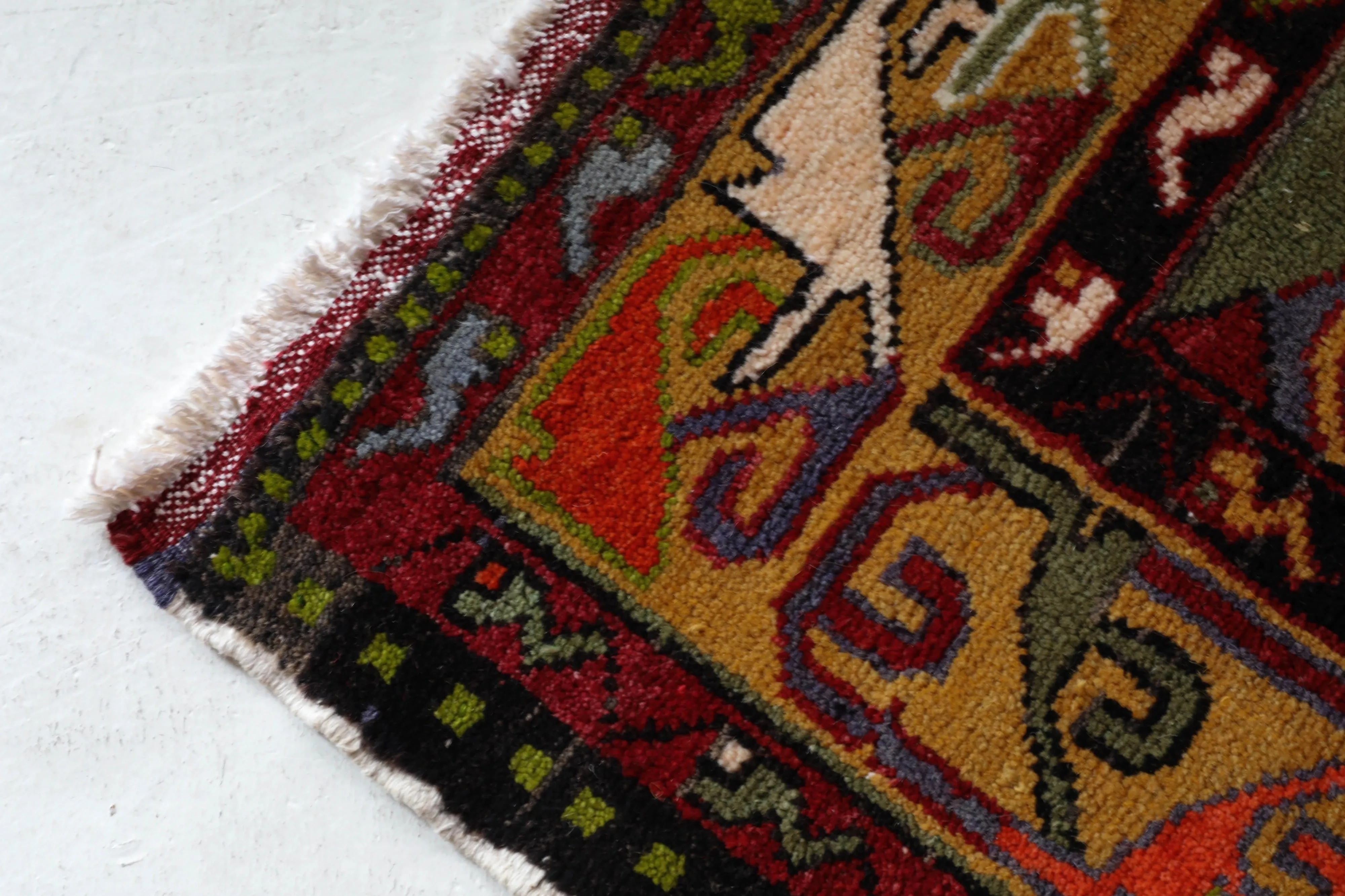 Vintage Denizli Can Rug 6'2"x11'2"
