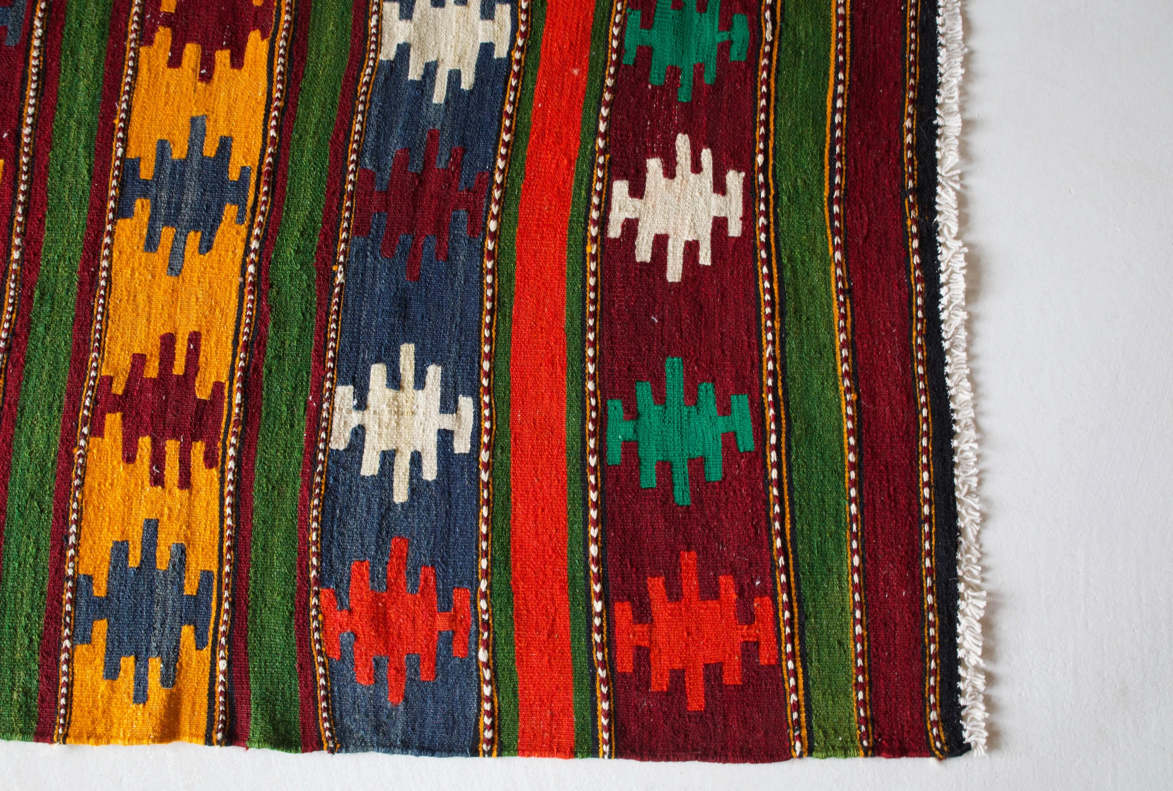 Vintage Mini Turkish Kilim Rug 3'4"x4'3"