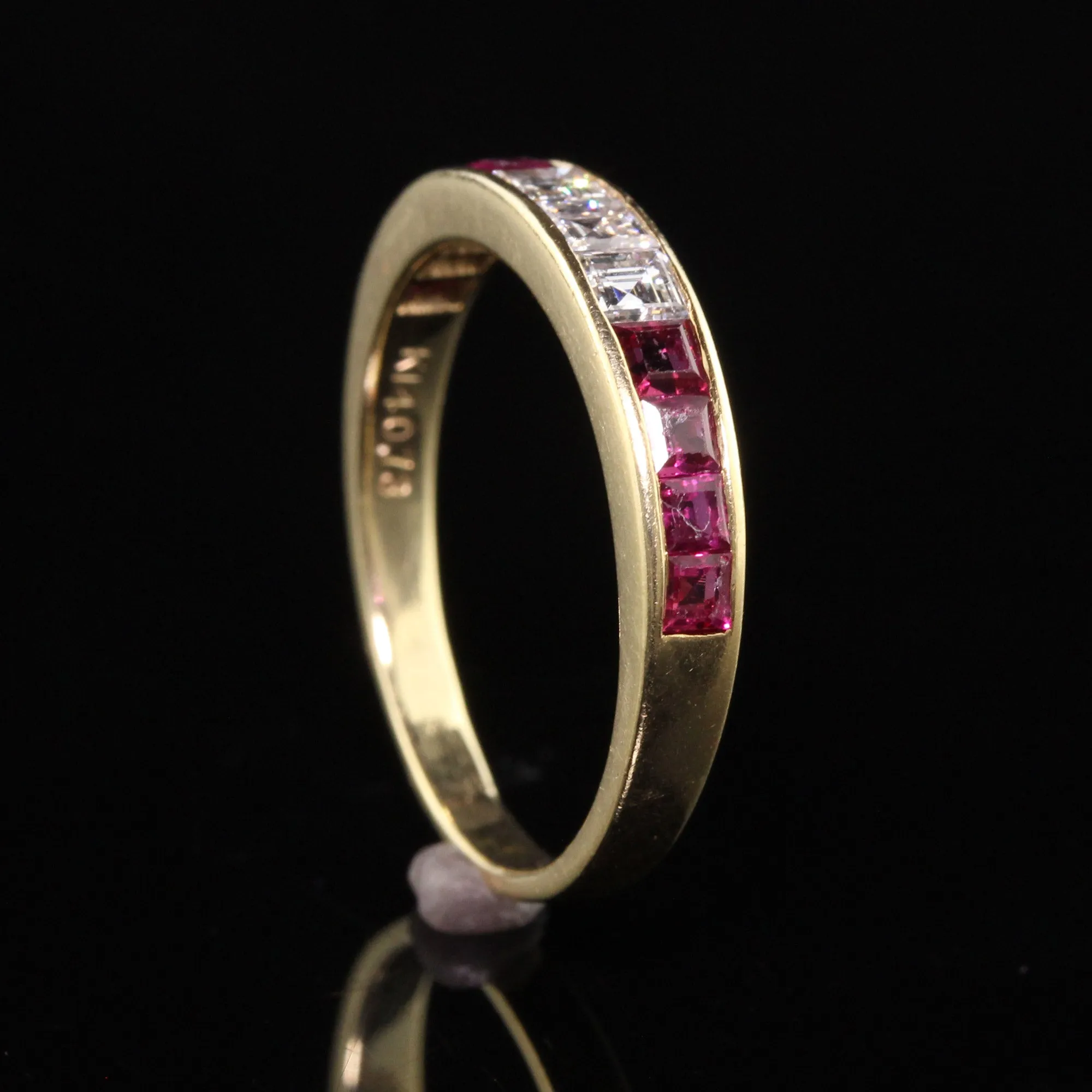 Vintage Retro 14K Yellow Gold Ruby and Carre Cut Diamond Band