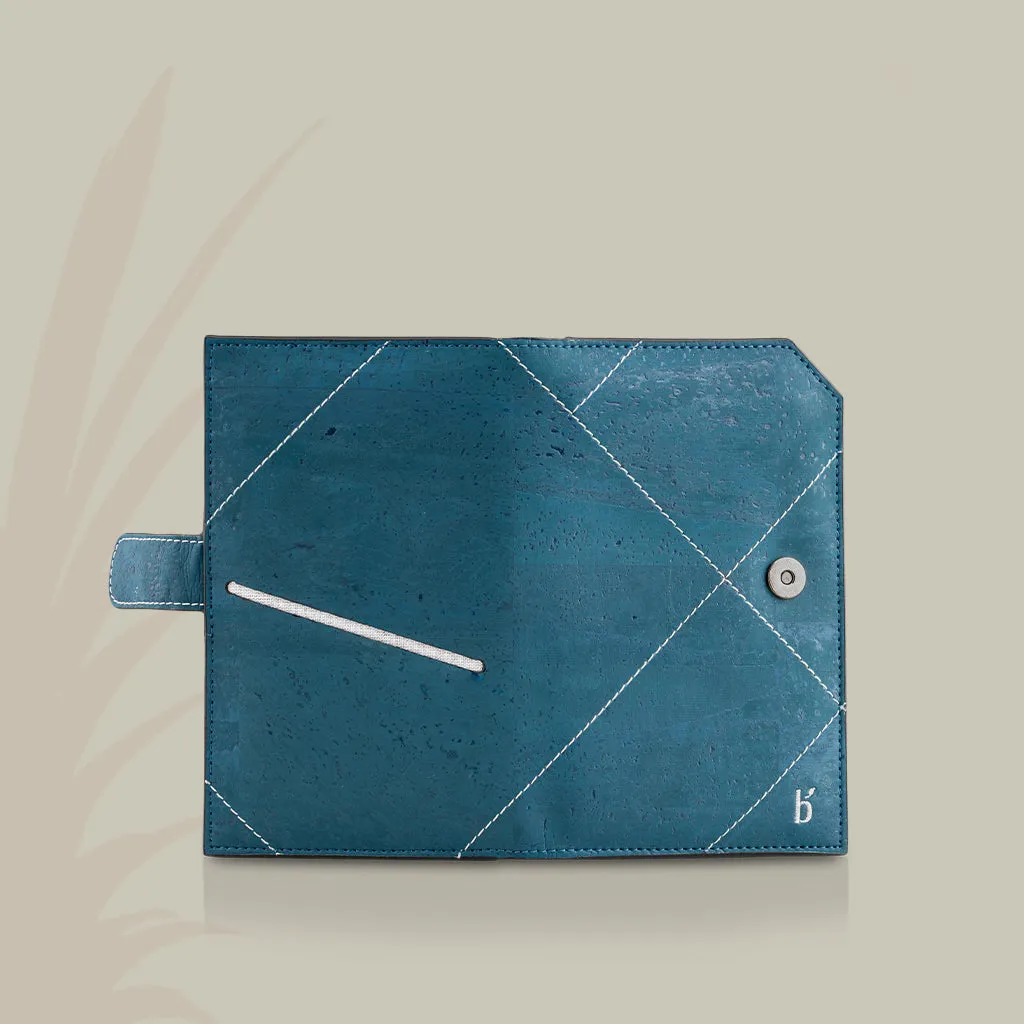 Voyager Cork Travel Wallet