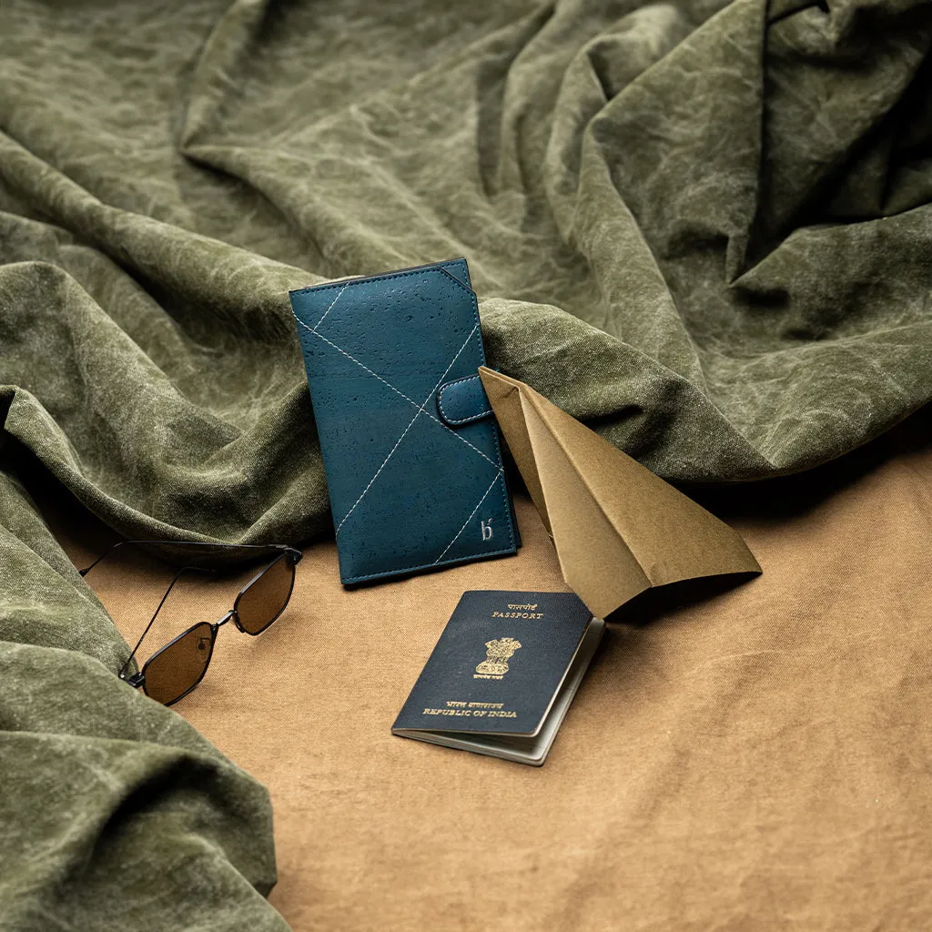 Voyager Cork Travel Wallet